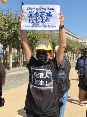 妄议热线（281期）2019年9月30日 国庆阅兵，文贵大联播；妄议热线 2019年9月30日；【9.29全球反共游行】---小池塘直播 featured image